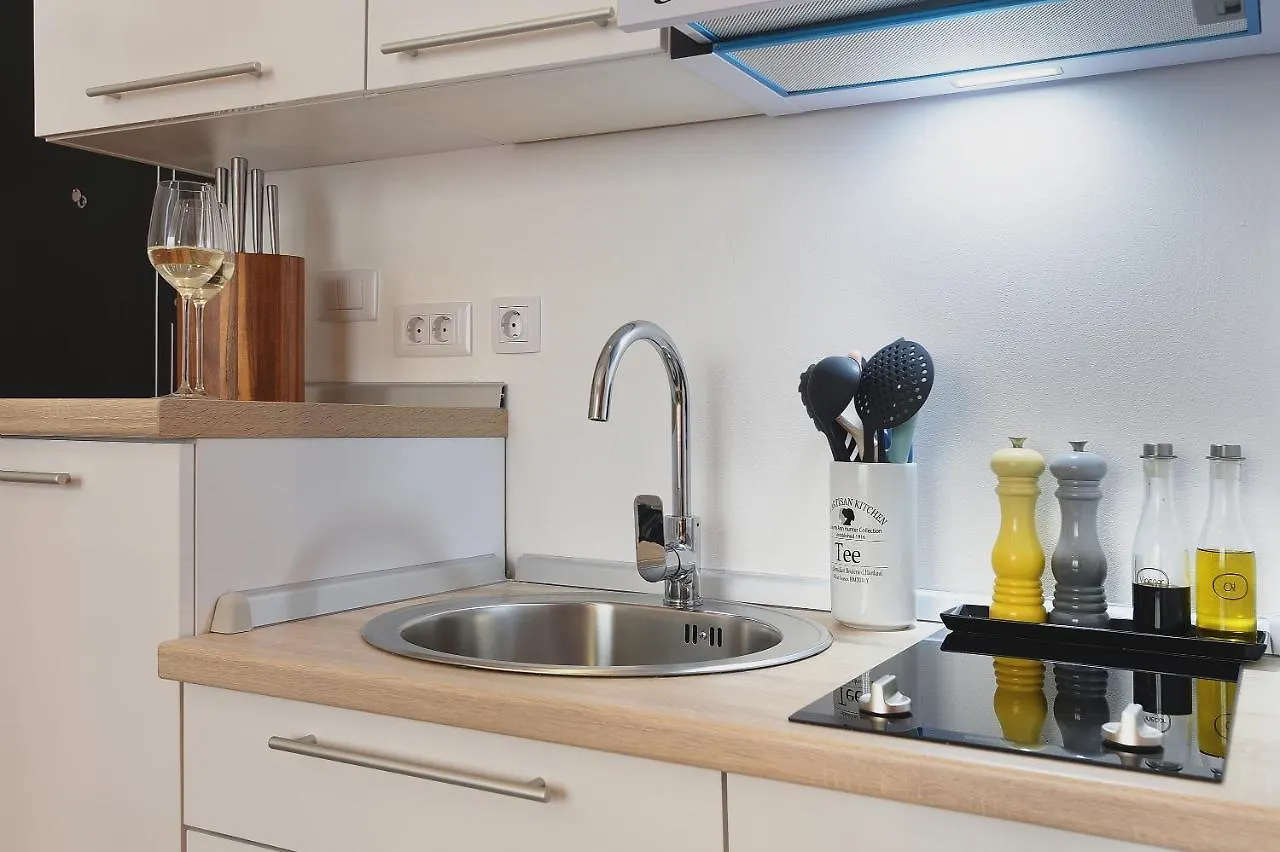 شقة فندقية بولا Emi Luxury Apartments