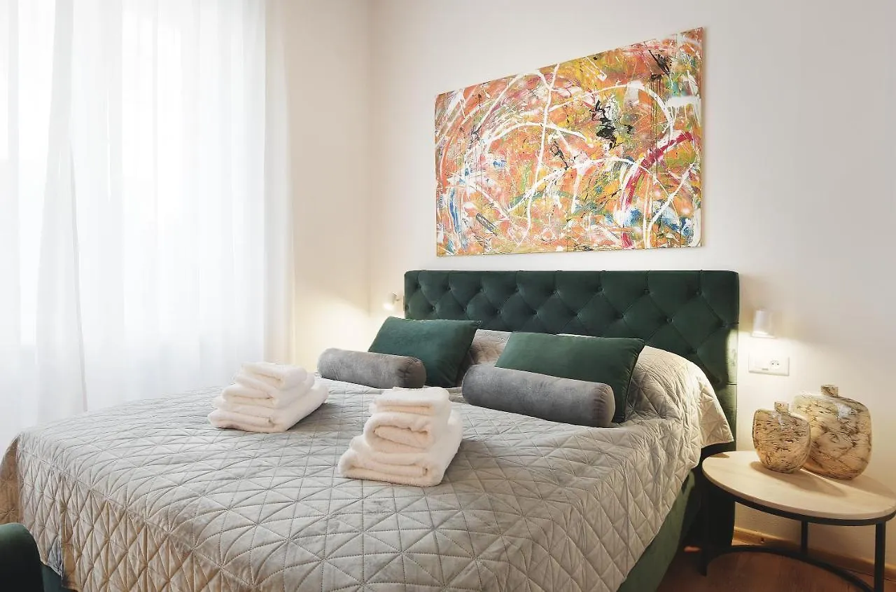 بولا Emi Luxury Apartments 0*,  كرواتيا