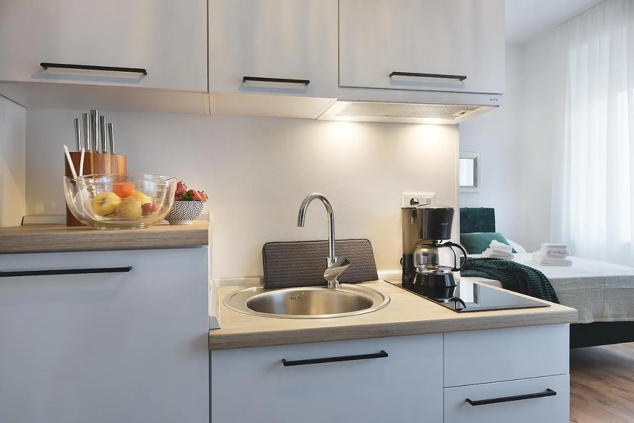 Emi Luxury Apartments Пула 0*,  Хорватия